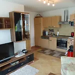 Апартаменты Gaestehaus Heuer