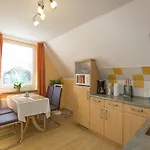 Апартаменты Gaestehaus Heuer Бабе