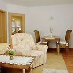 Gaestehaus Heuer Апартаменты Бабе