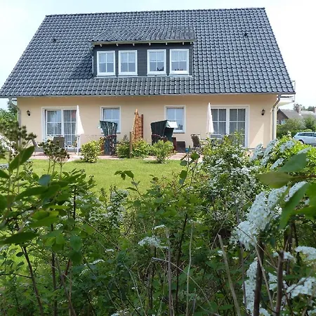 Gaestehaus Heuer * Baabe